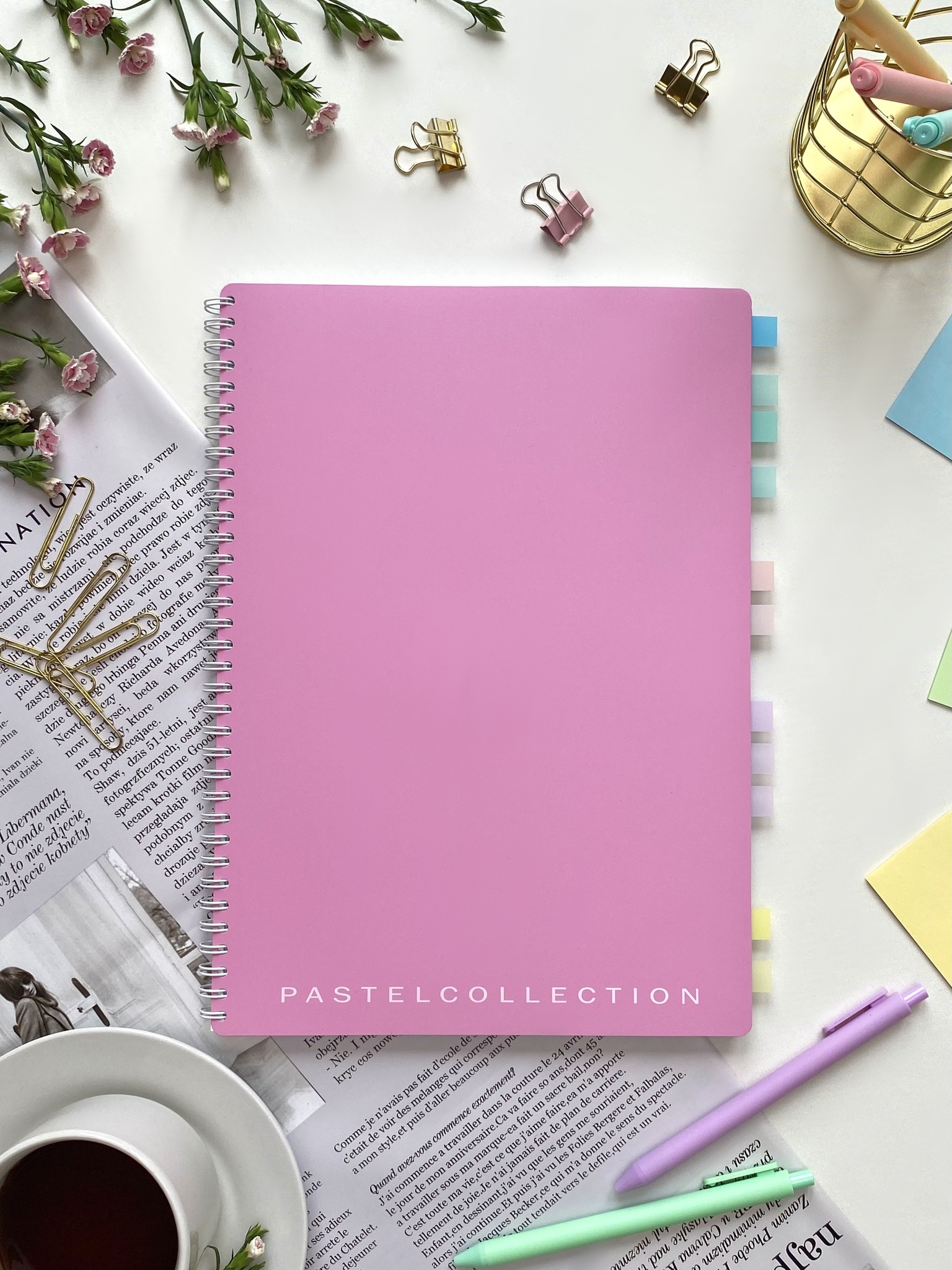 

Тетрадь А4 96л клетка гребень пласт.обл. Однотон Pastel Collection Pink-Purple ПОЛИНОМ 3418