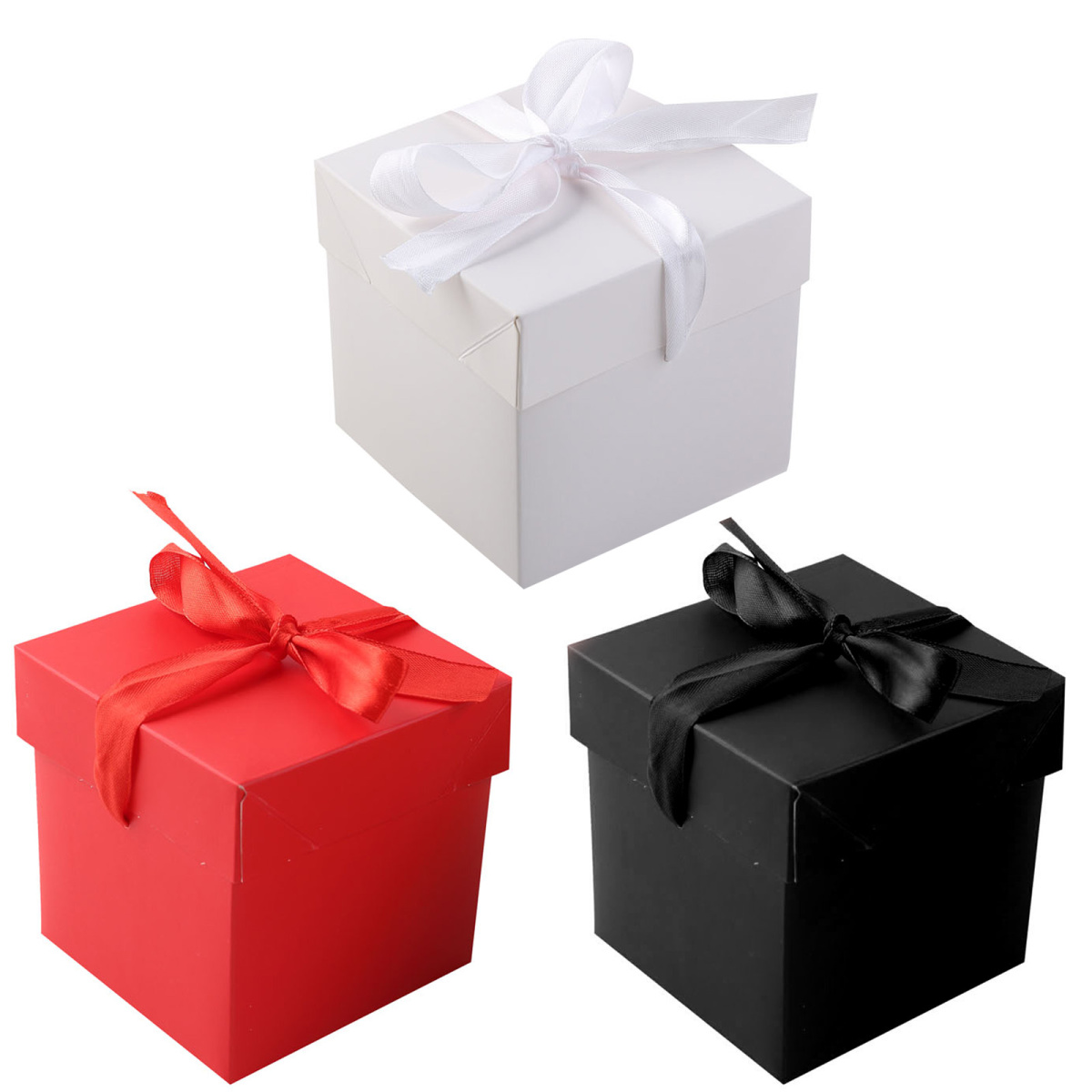 213022 Коробка подарочная 22х22см ассорти 3 вида 173₽