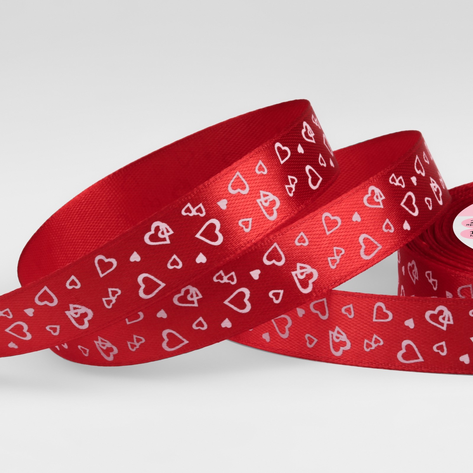 1902824 Лента 0015х23м атласная Сердца 026 красный 136₽