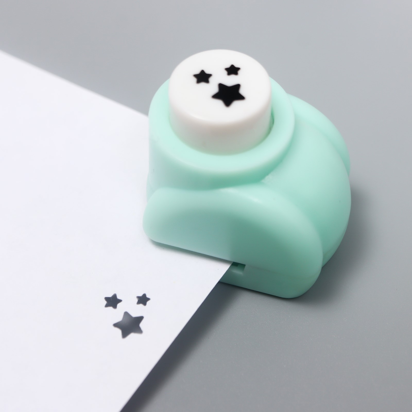 Дырокол для скрапбукинга Три звёздочки 8мм ассорти Арт Узор 7882159 124₽