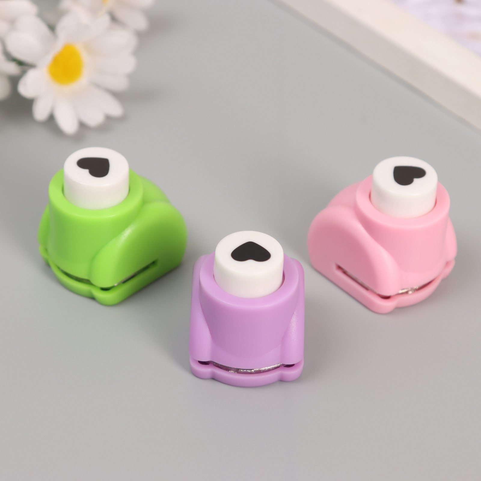 Дырокол для скрапбукинга фигурный Сердечко 10мм ассорти Арт Узор 116004 124₽