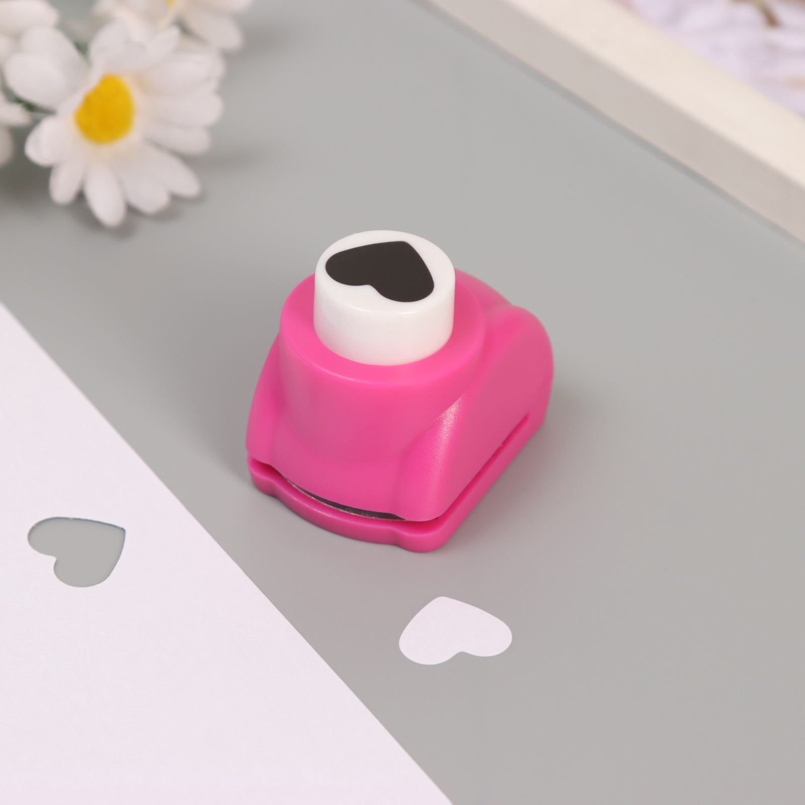 Дырокол для скрапбукинга фигурный Сердечко 15мм ассорти Арт Узор 459521 208₽