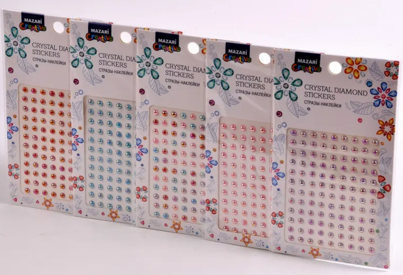 Стразы самоклеящиеся пластиковые Ассорти 4 дизайна 8х12см MAZARI M-20441 88₽