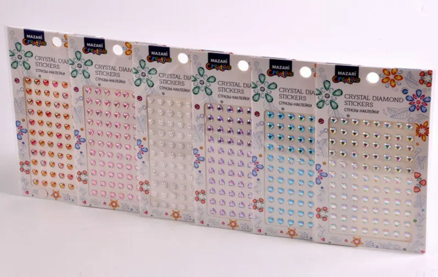 Стразы самоклеящиеся пластиковые Сердца 6 дизайнов 8х12см MAZARI M-20442 88₽