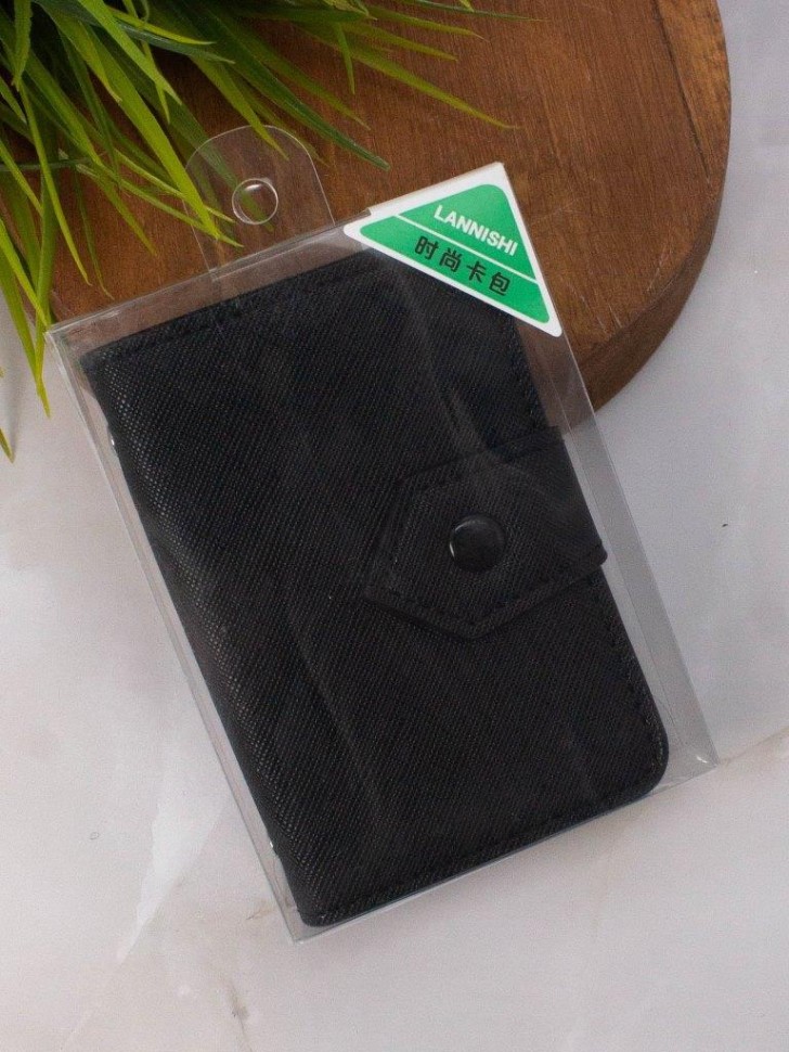 

Визитница 20 карт кожзам черная на кнопке Classic- 5 ILIKEGIFT YZ-130